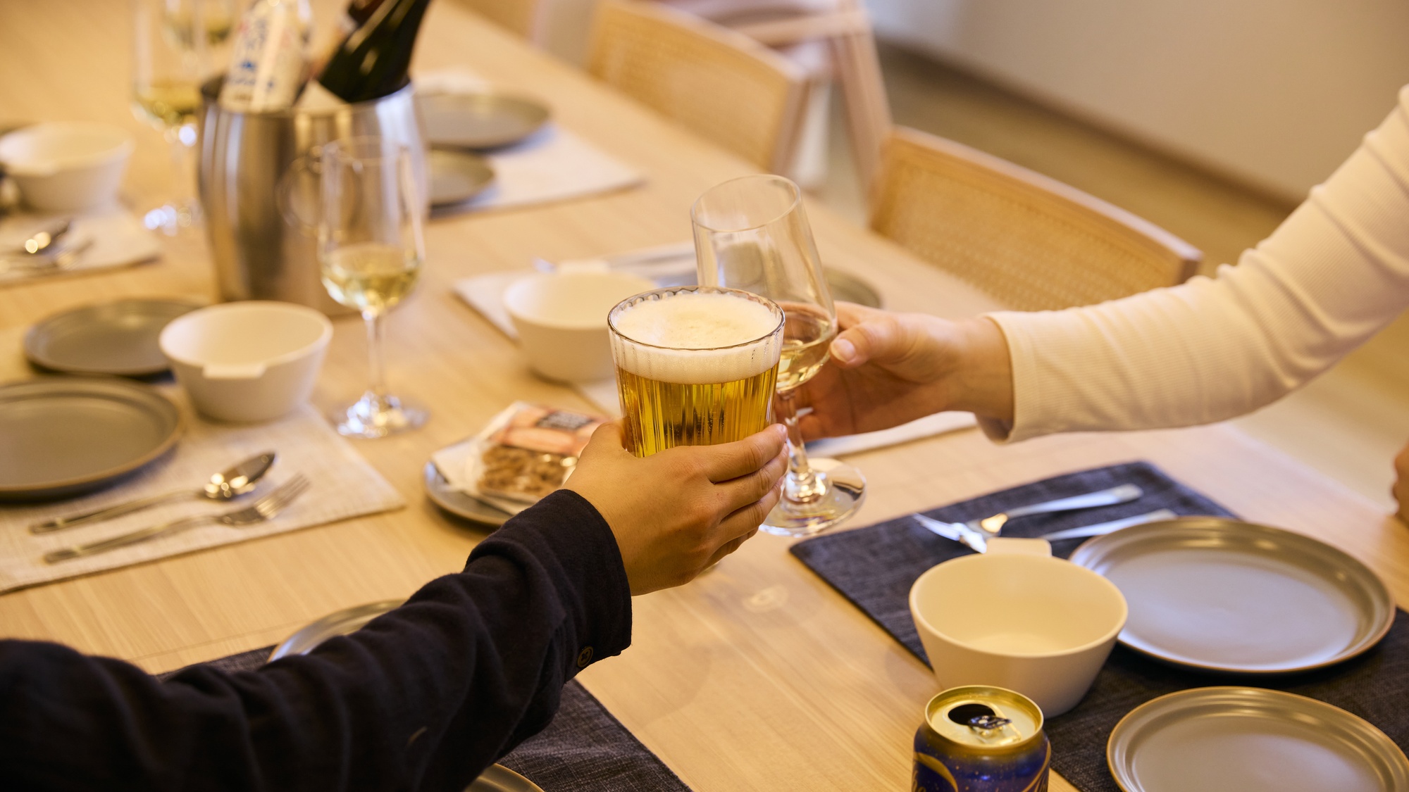 【プレオープン★アンケートあり】和・洋選べるシルクサーモンの朝ごはんをお部屋で（朝食付／8名分）