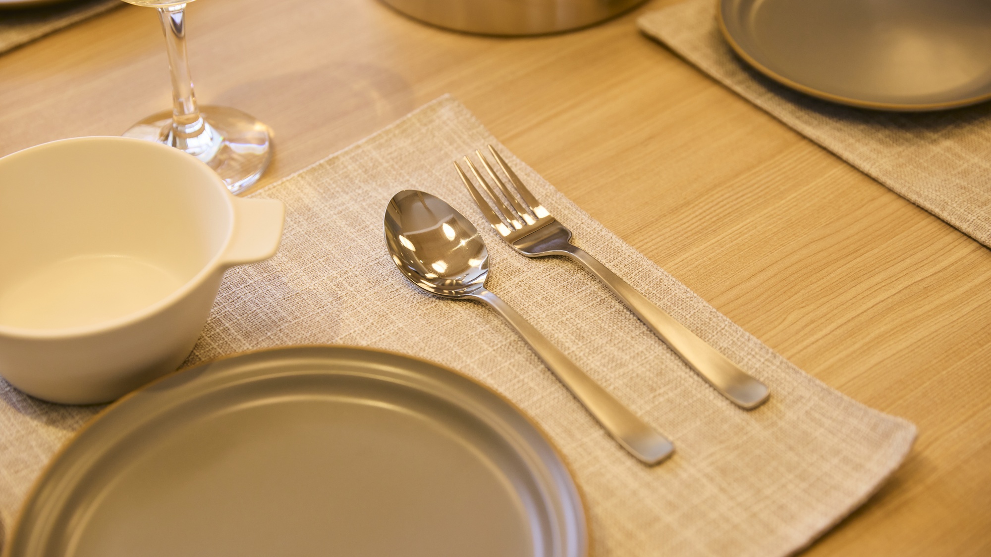 【プレオープン★アンケートあり】和・洋選べるシルクサーモンの朝ごはんをお部屋で（朝食付／6名分）