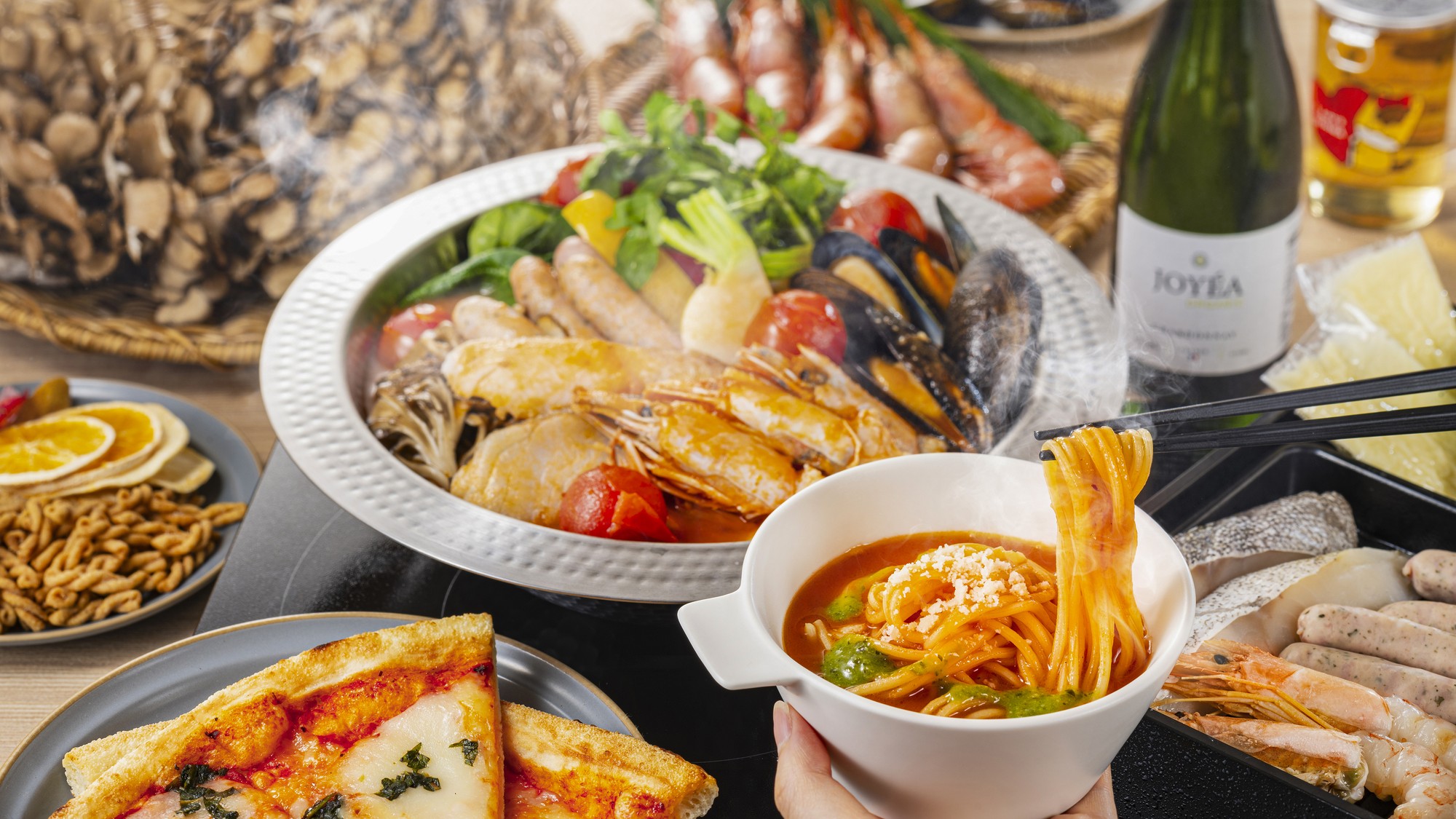 【食事：トマト鍋】六合舞茸と魚介の山海トマト鍋ー高崎パスタ仕立てー