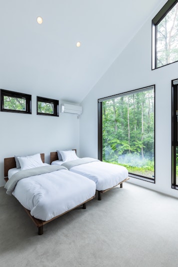 Bedroom1 (2nd floor)