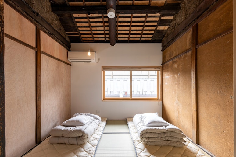 2階寝室（和室）