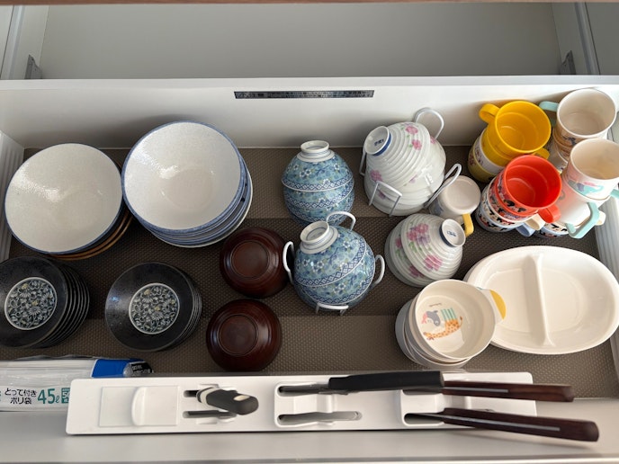・【キッチン】お子様用の食器も各種取り揃えております