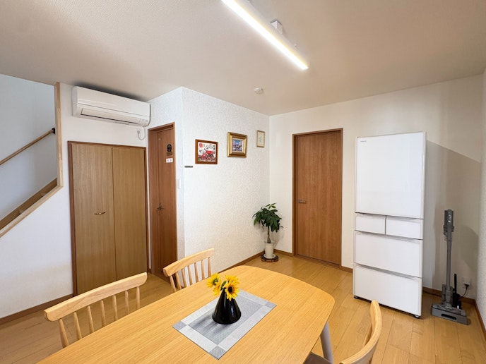 ・【ダイニング】ゆとりがありゆったりとお食事をお楽しみいただけます