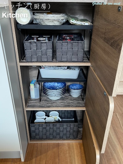 1階：リビング・キッチン：食器類