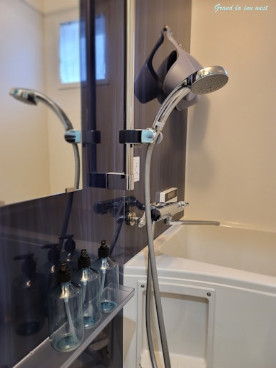 1階：バスルーム