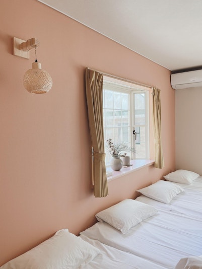 1階R室　ベッドルーム