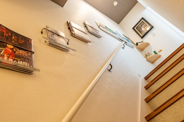 １～２階：階段