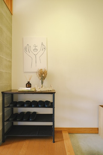 空間に静かなアクセントを添えるインテリア