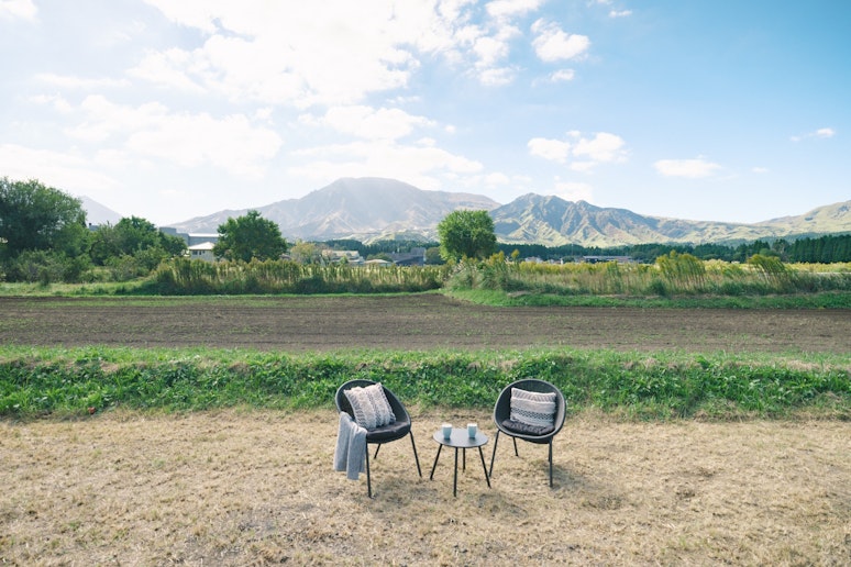 自然の中でくつろぐ、屋外リラックススペース