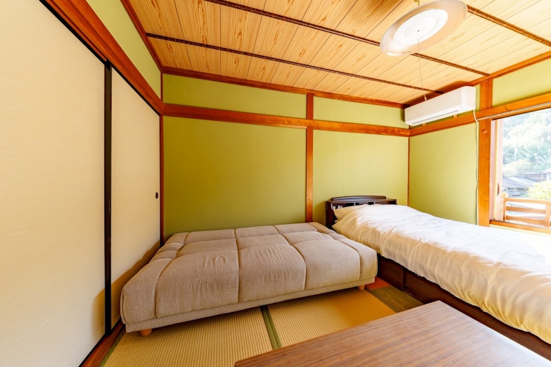 ２階 寝室３ + ソファベッド