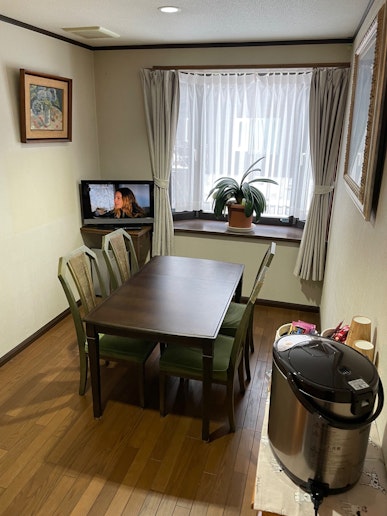 フロントラウンジ