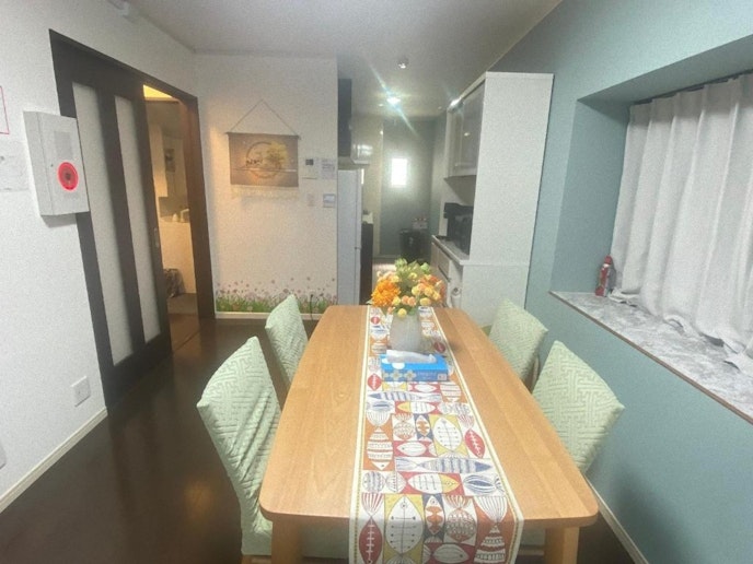 ダイニングテーブル