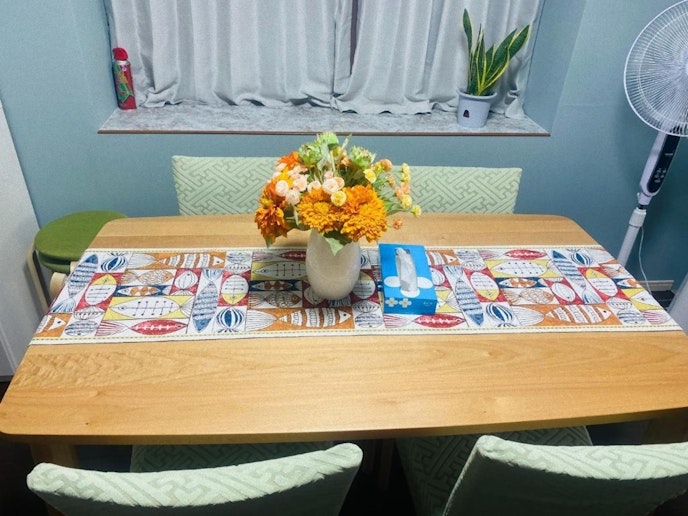 ダイニングテーブル