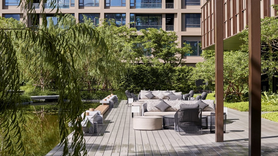 「CRAFT(クラフト）」ソーシャルハブ(コーヒーとビールのコミュニティ)　ガーデン席