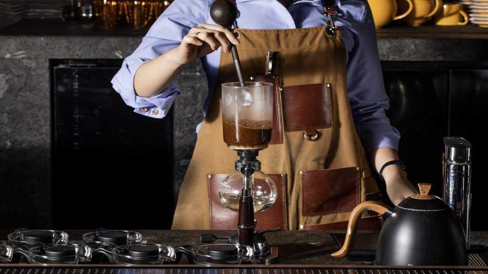 「CRAFT(クラフト）」ソーシャルハブ(コーヒーとビールのコミュニティ)