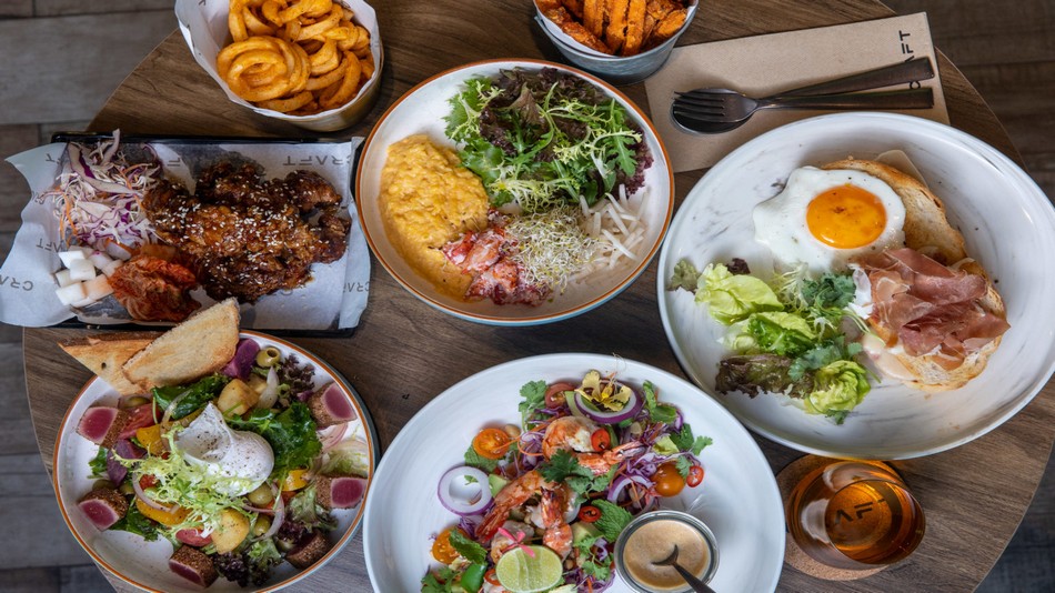 「CRAFT(クラフト）」ソーシャルハブ(コーヒーとビールのコミュニティ)