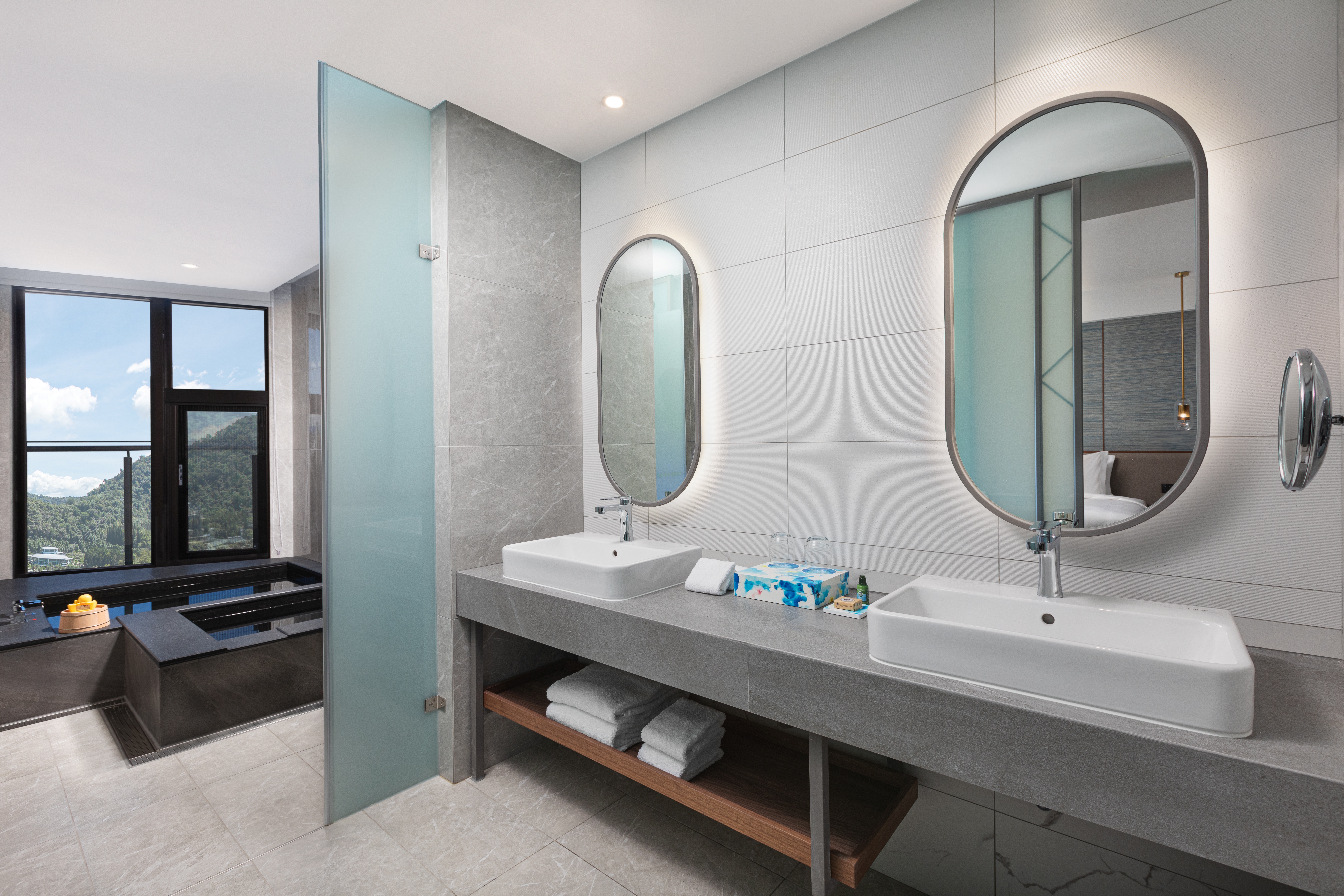 スーペリアファミリールーム 浴室