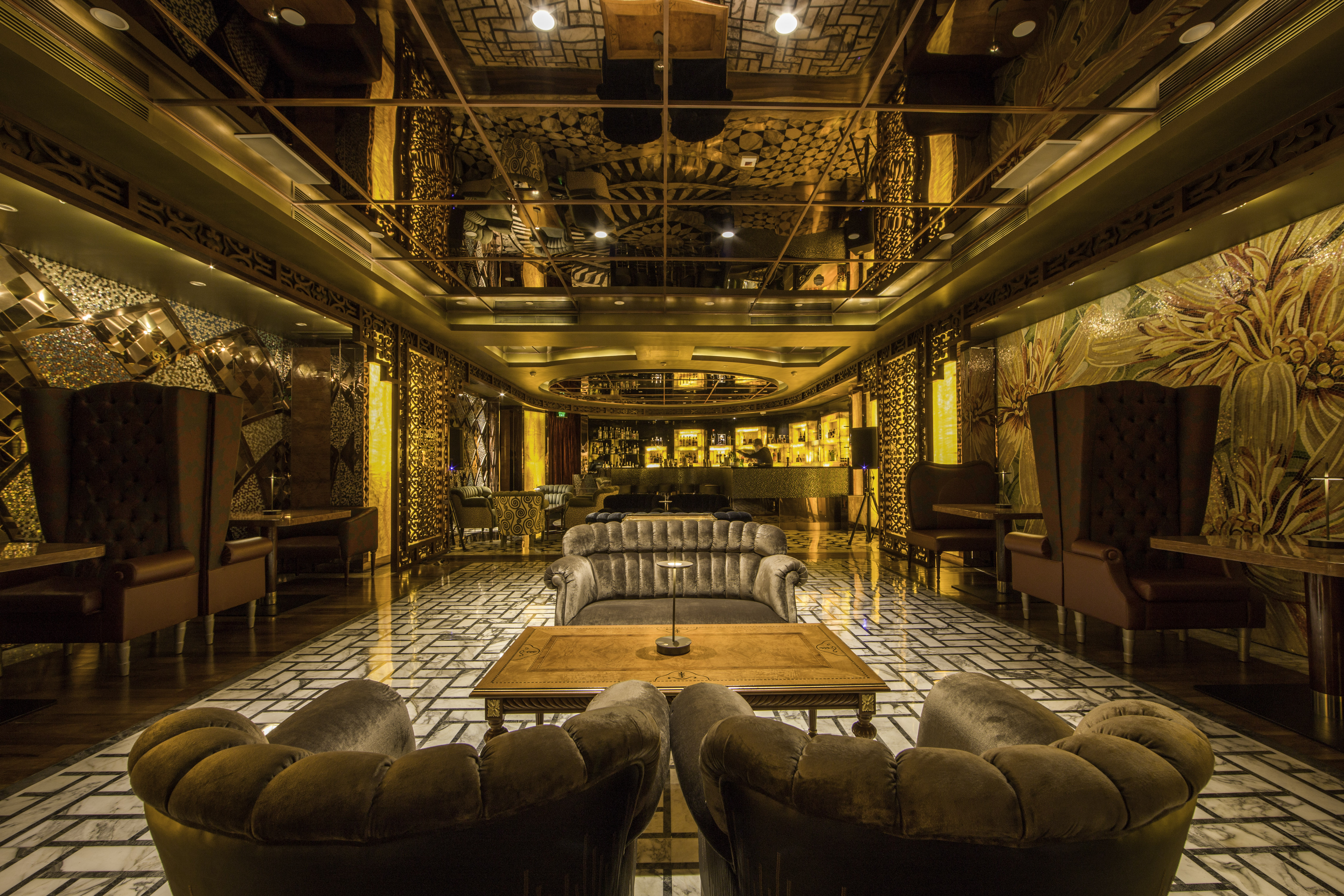 The Long ラウンジ