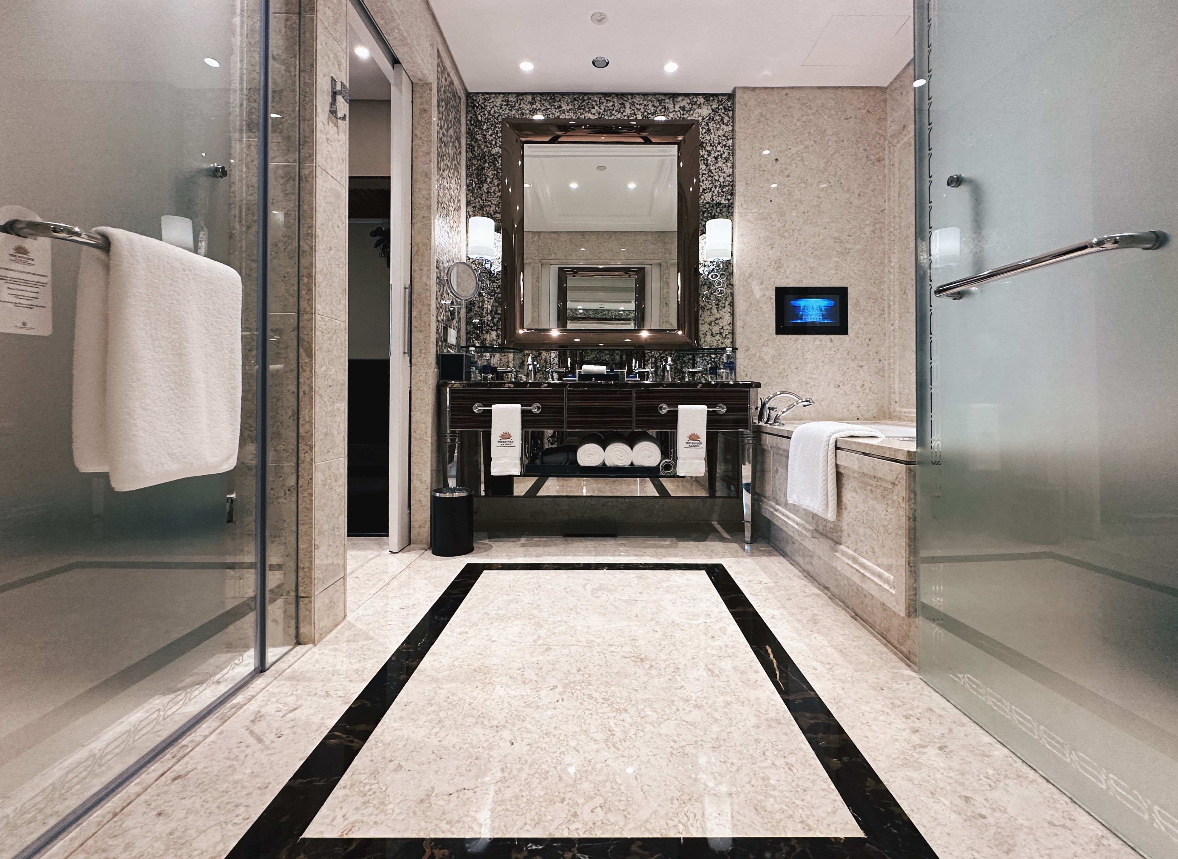 デラックス ルーム