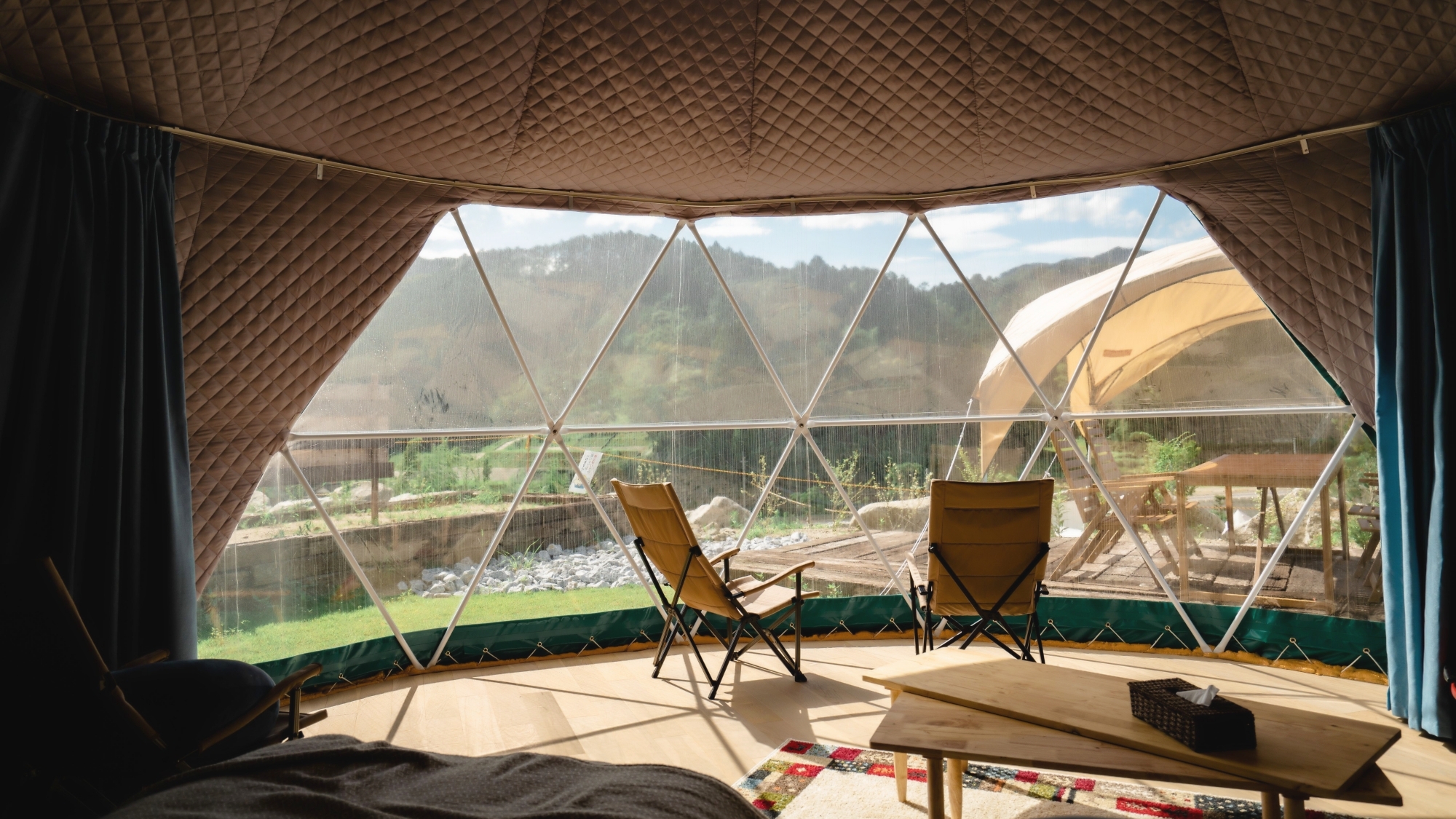 【大型ドームテント】内観