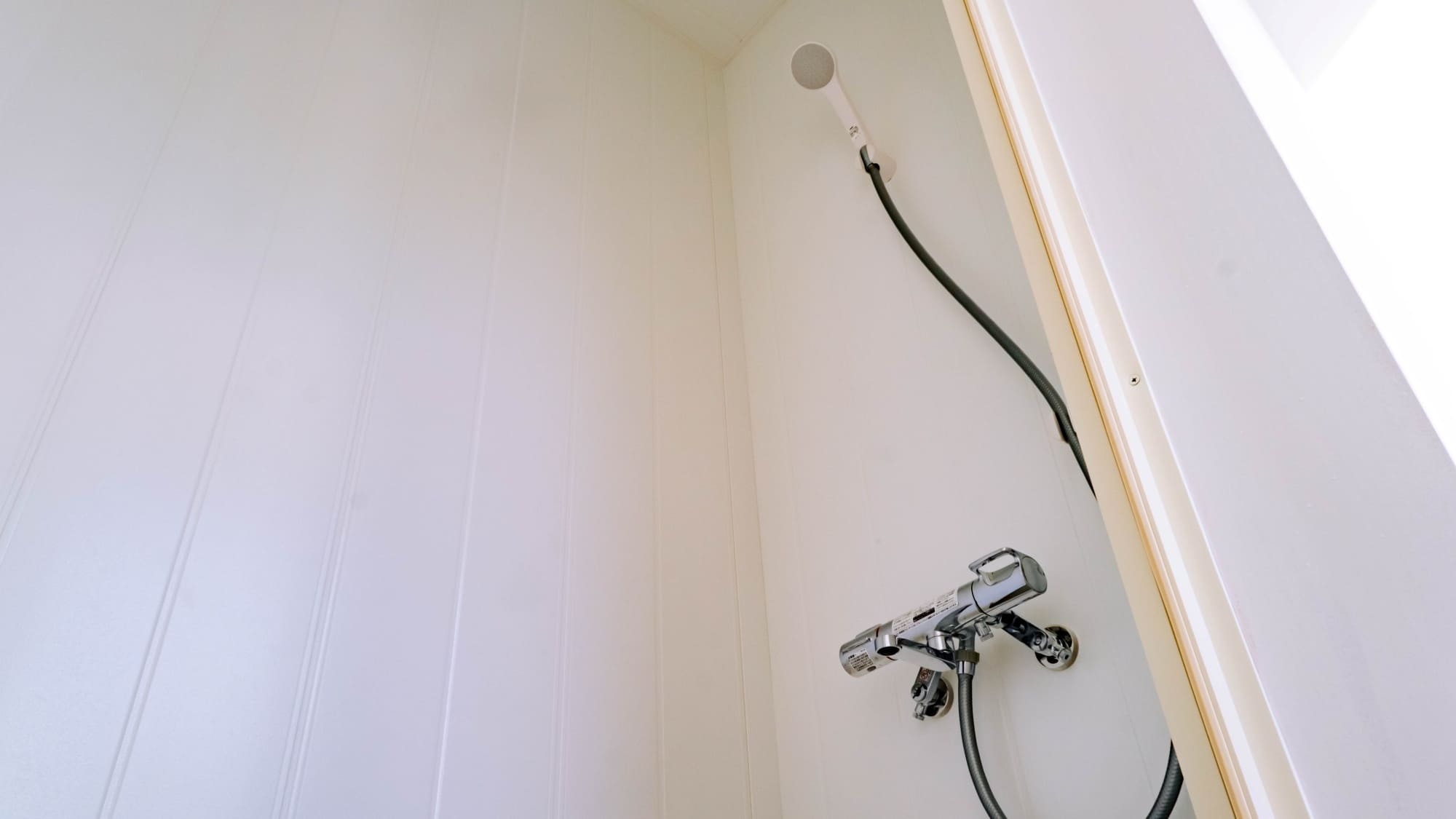 【シャワー】　アメニティー設置 / 24h利用可