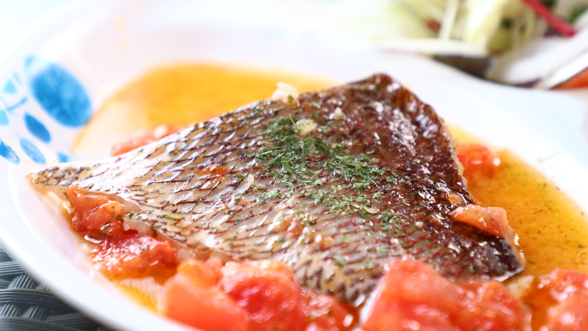 夕食◆旬魚のポワレ　洋食コースの魚料理一例*