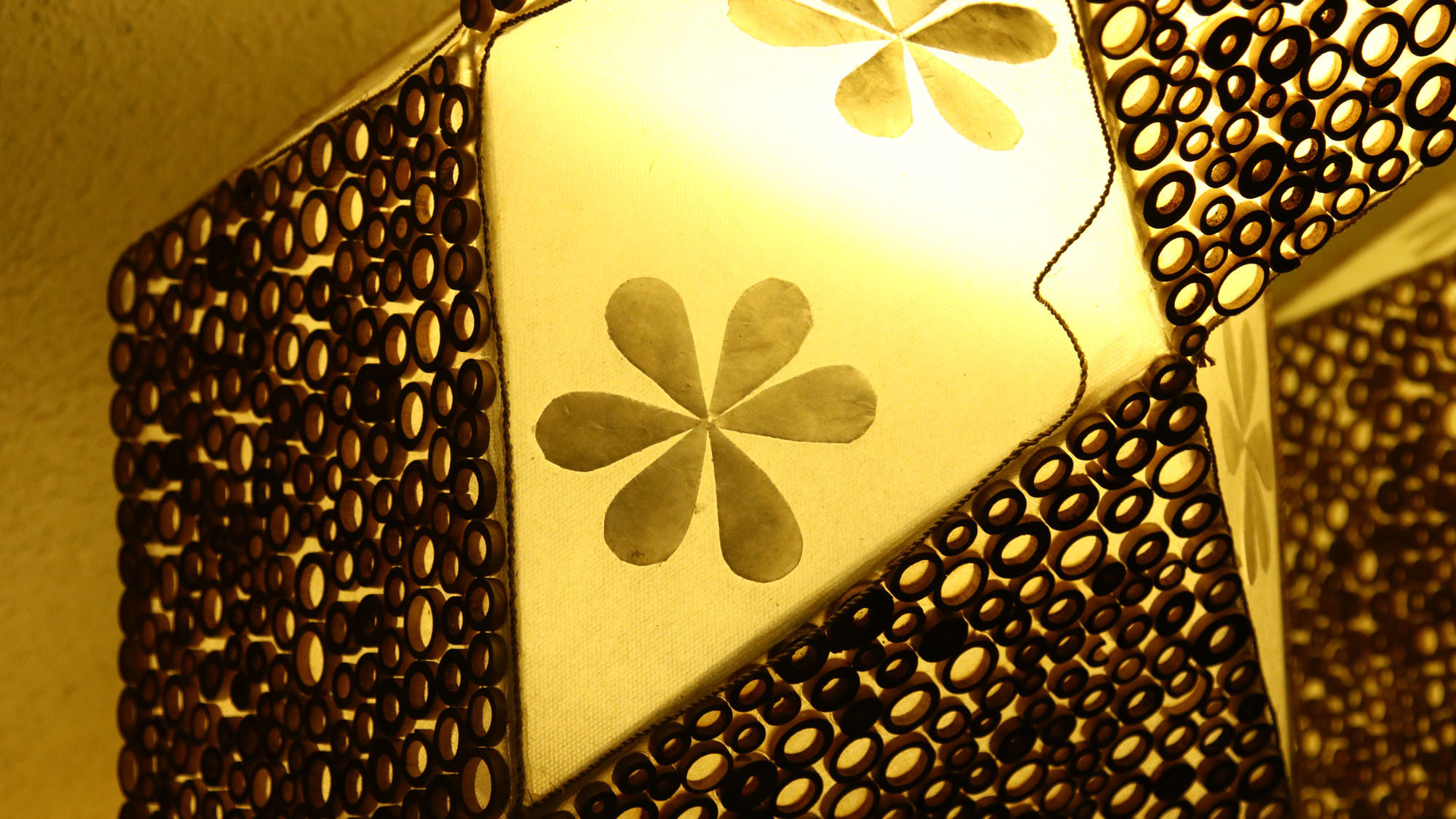 ライティング、床などにもバリの雰囲気を&hellip; *