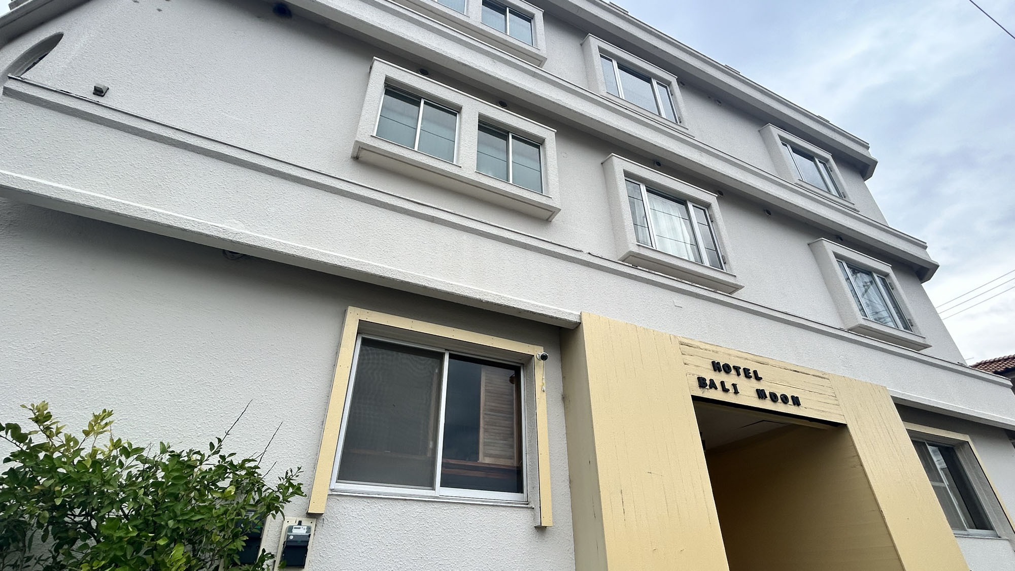 外観◆西伊豆は土肥温泉にある6室の小さなバリ風ホテル*