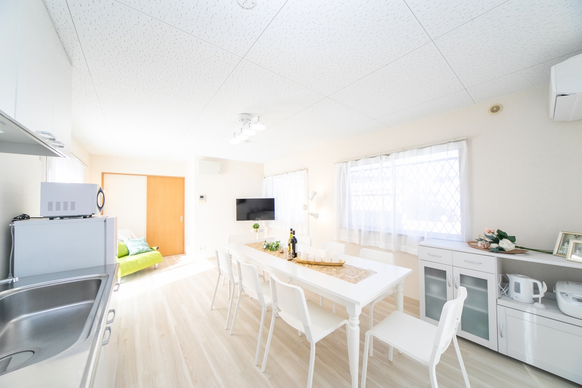【素泊まり】１０名宿泊可、観光アクセス便利なペットと泊まれる四日市新浜の一軒家、新浜町