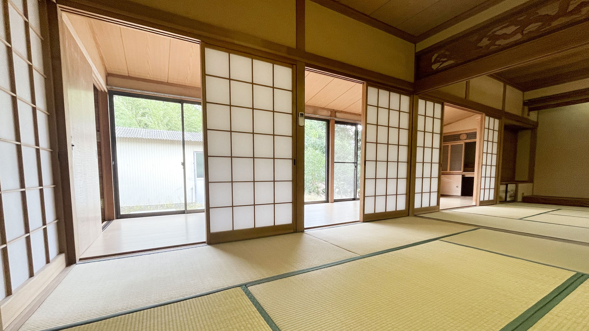 ・【6号室】夜は襖を閉めて、ごゆっくりお休みください