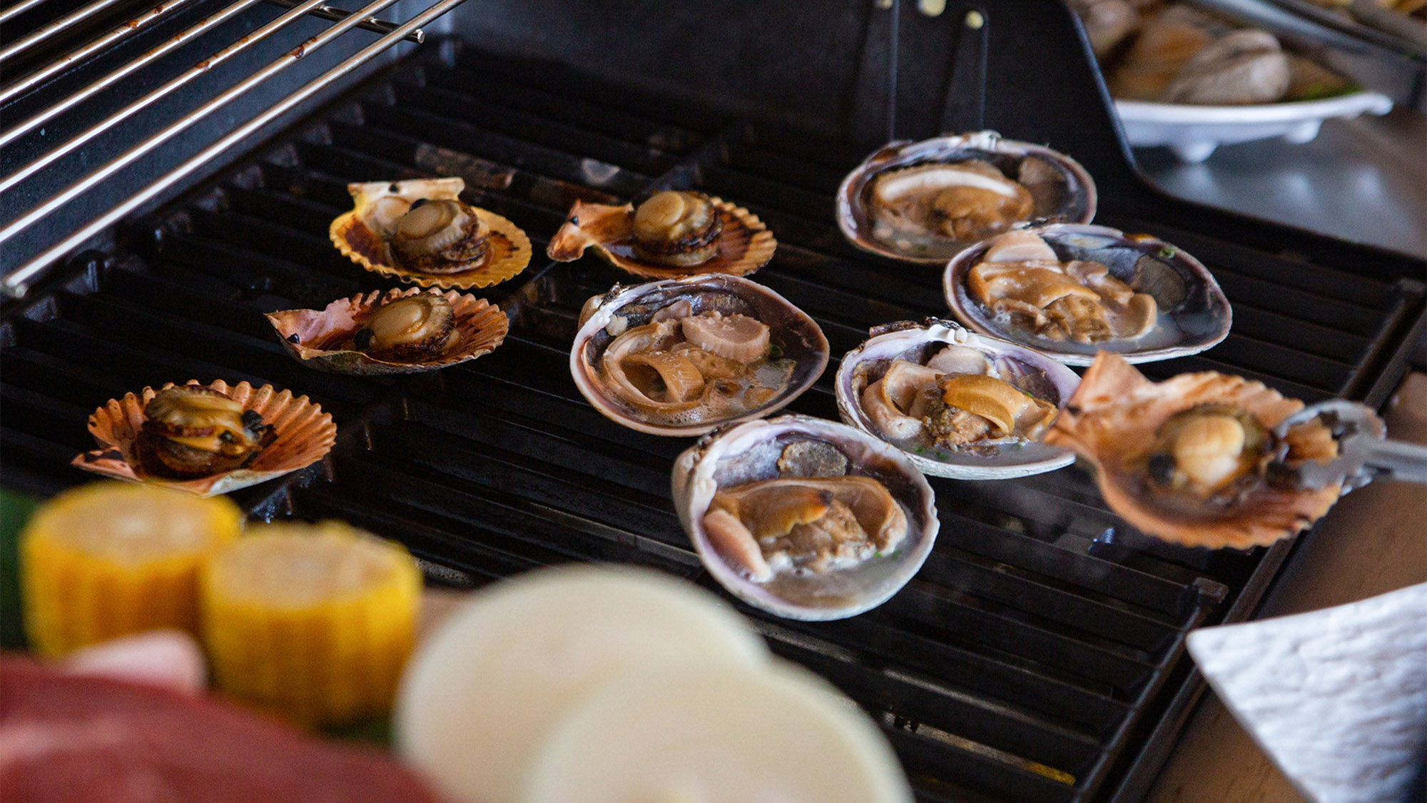 ・【BBQ】潮の恵みを感じる新鮮な貝類をお楽しみいただけます。贅沢なひとときをお過ごしください。
