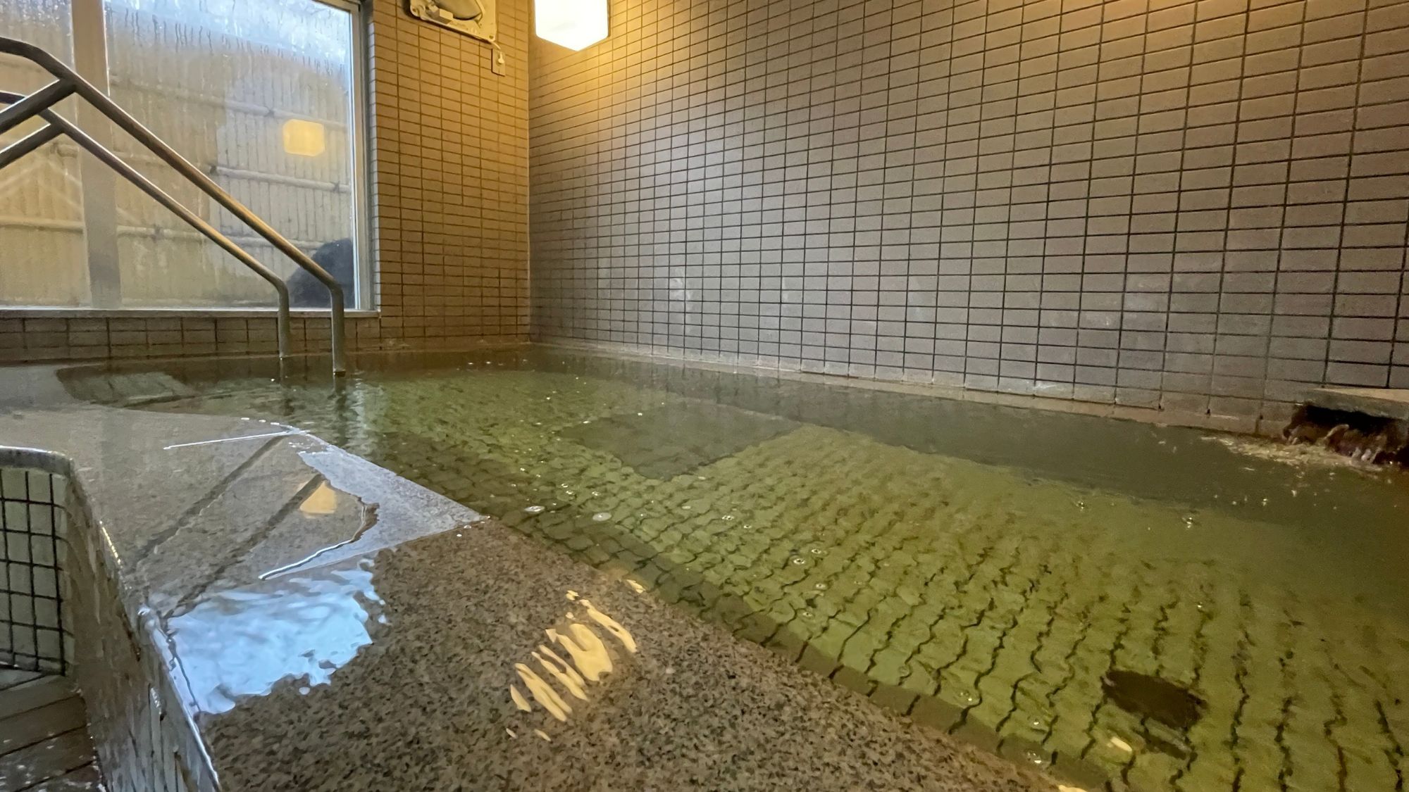 ◆【貸切風呂（家族風呂）】ご家族やご夫婦、水入らずの時間をゆっくりと楽しめます。（有料予約制）