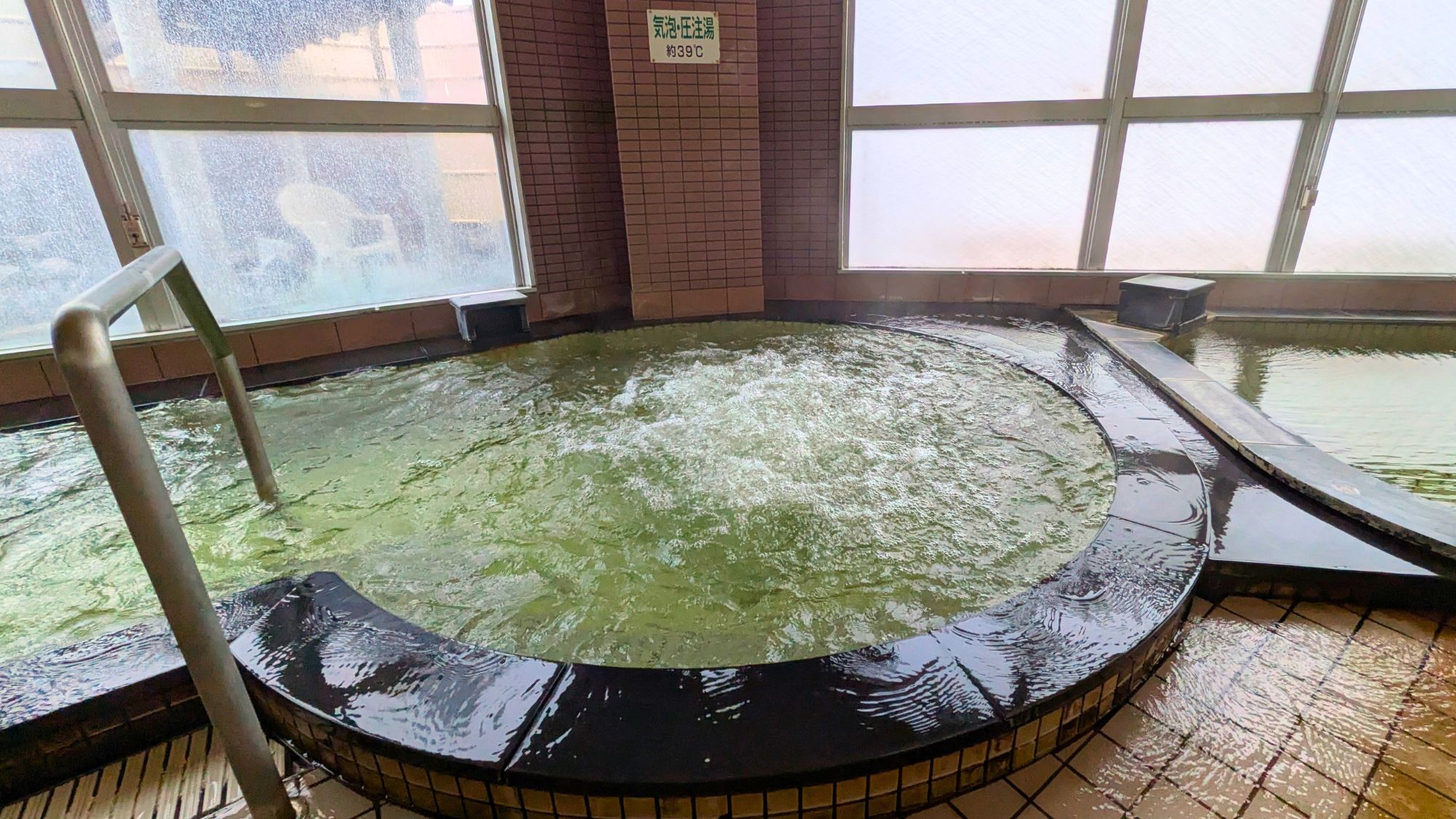 ◆【大浴場・ジャグジー】全身の疲れをほぐしてくれます。