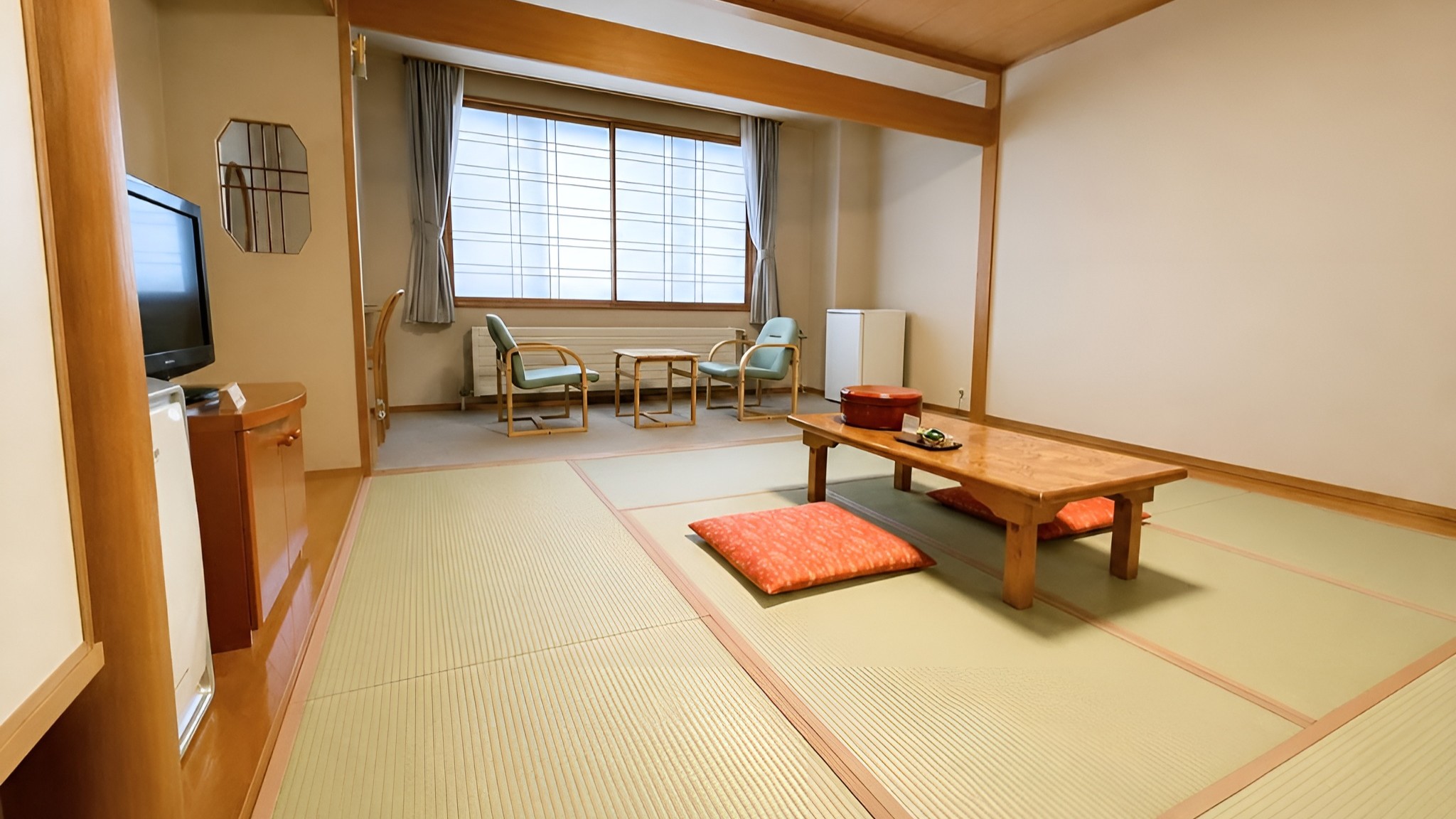 ◆【客室】和室8畳+板の間3畳