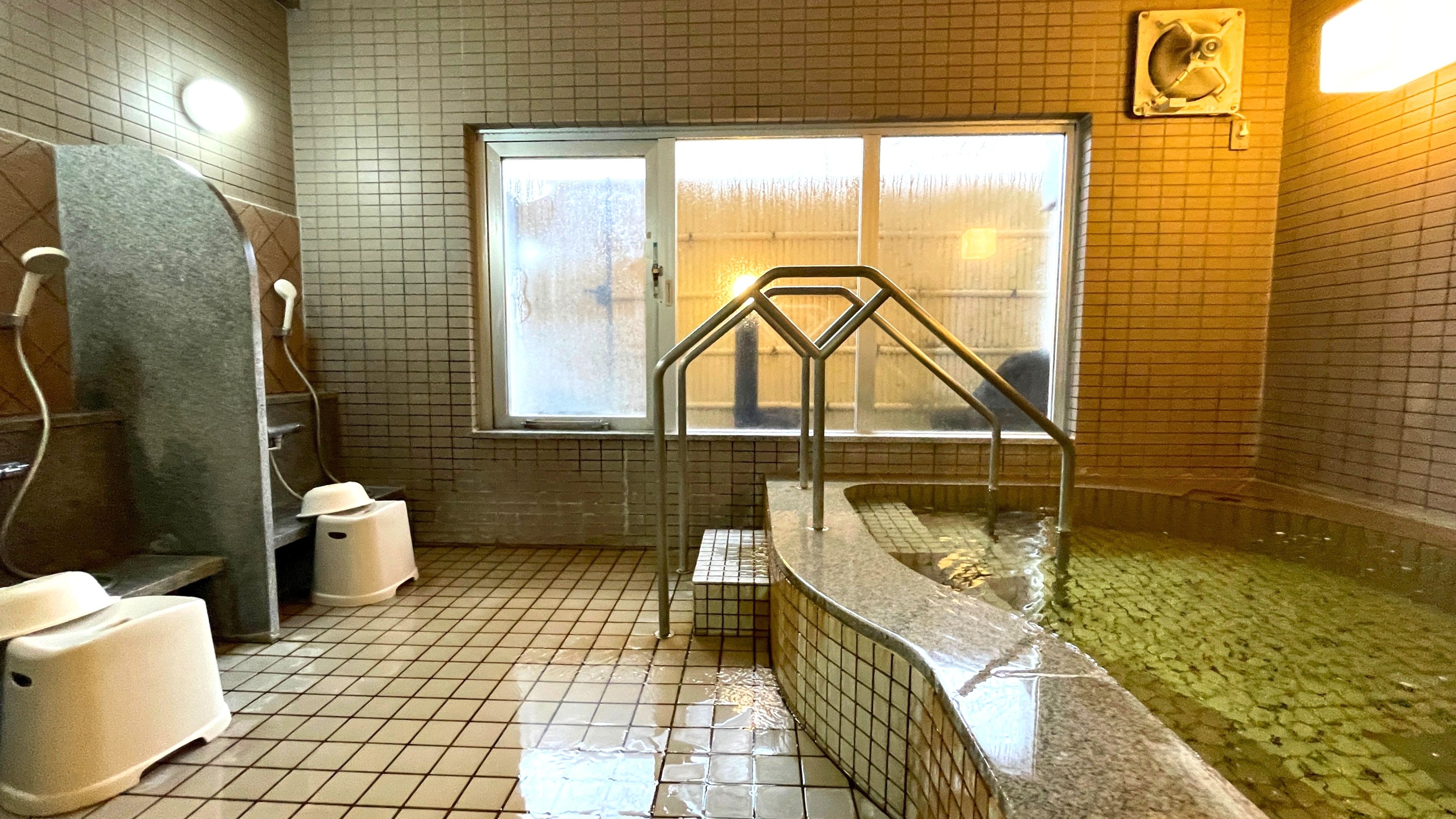 ◆【貸切風呂（家族風呂）】ご家族やご夫婦、水入らずの時間をゆっくりと楽しめます。（有料予約制）