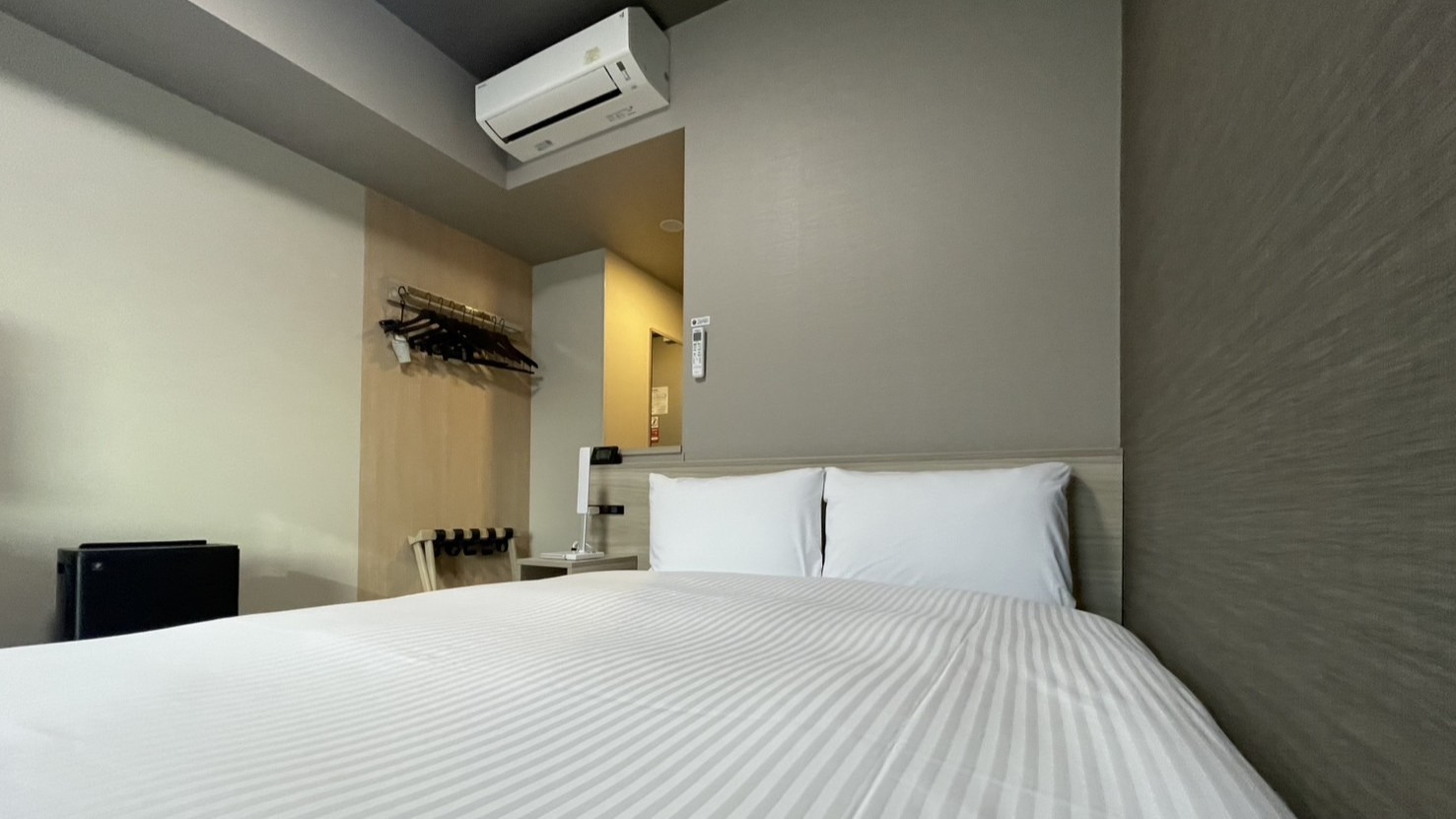 スタンダードセミダブルルーム