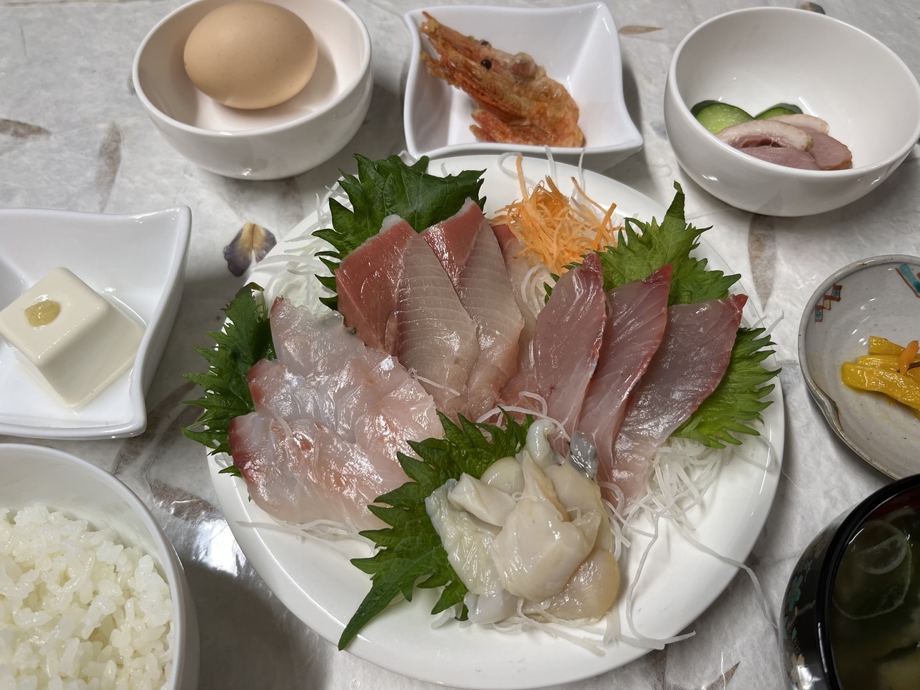 吉崎御坊蓮如上人記念館公認「お香作り」＆「本願寺写経」体験と地魚のお刺身ディナー！菊の間プラン！