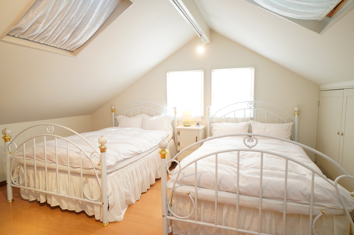 【ウインター連泊限定プラン】西軽井沢の森に包まれた欧風ヴィラを貸切　最大６人宿泊可能 