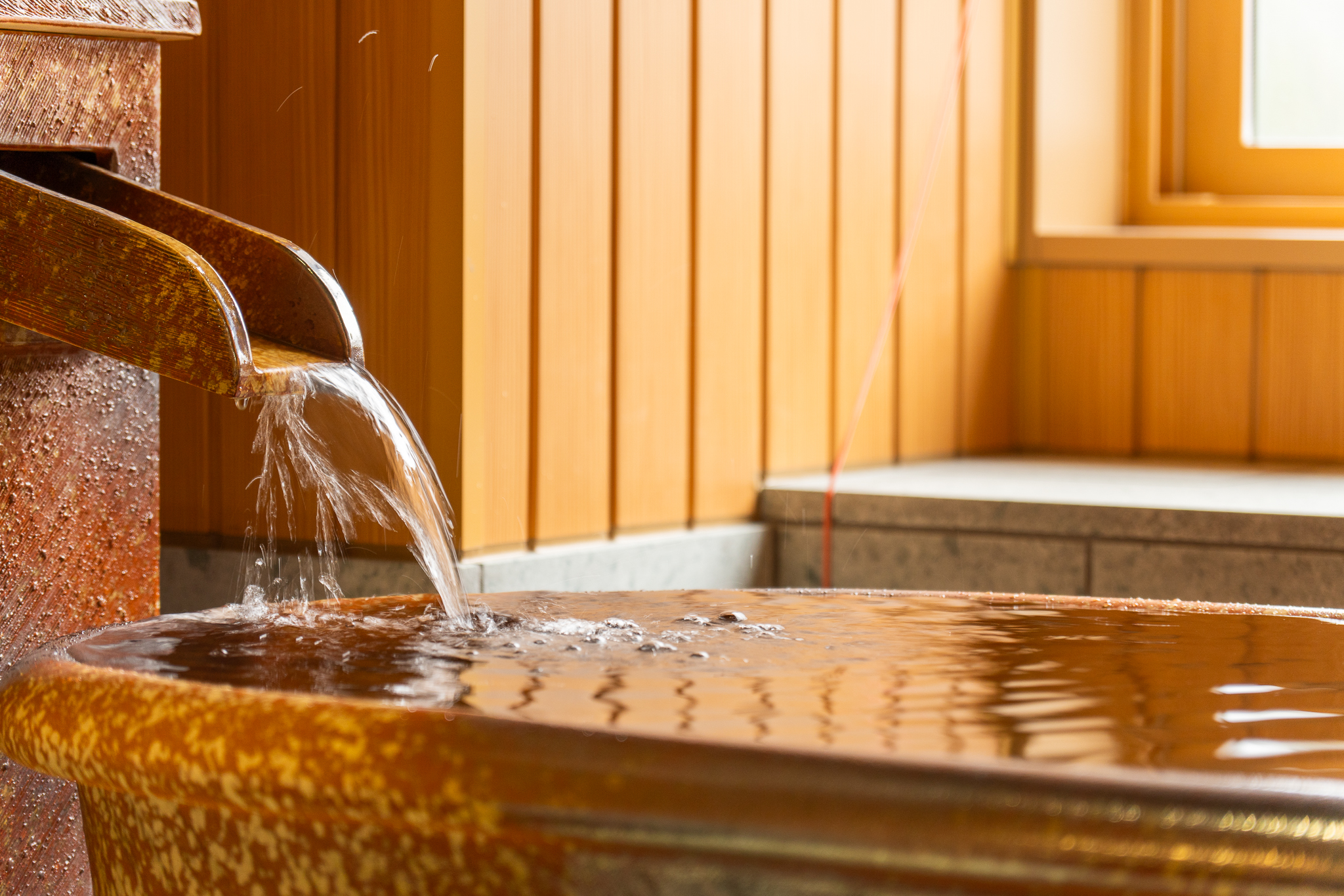 スイートルーム陶器風呂