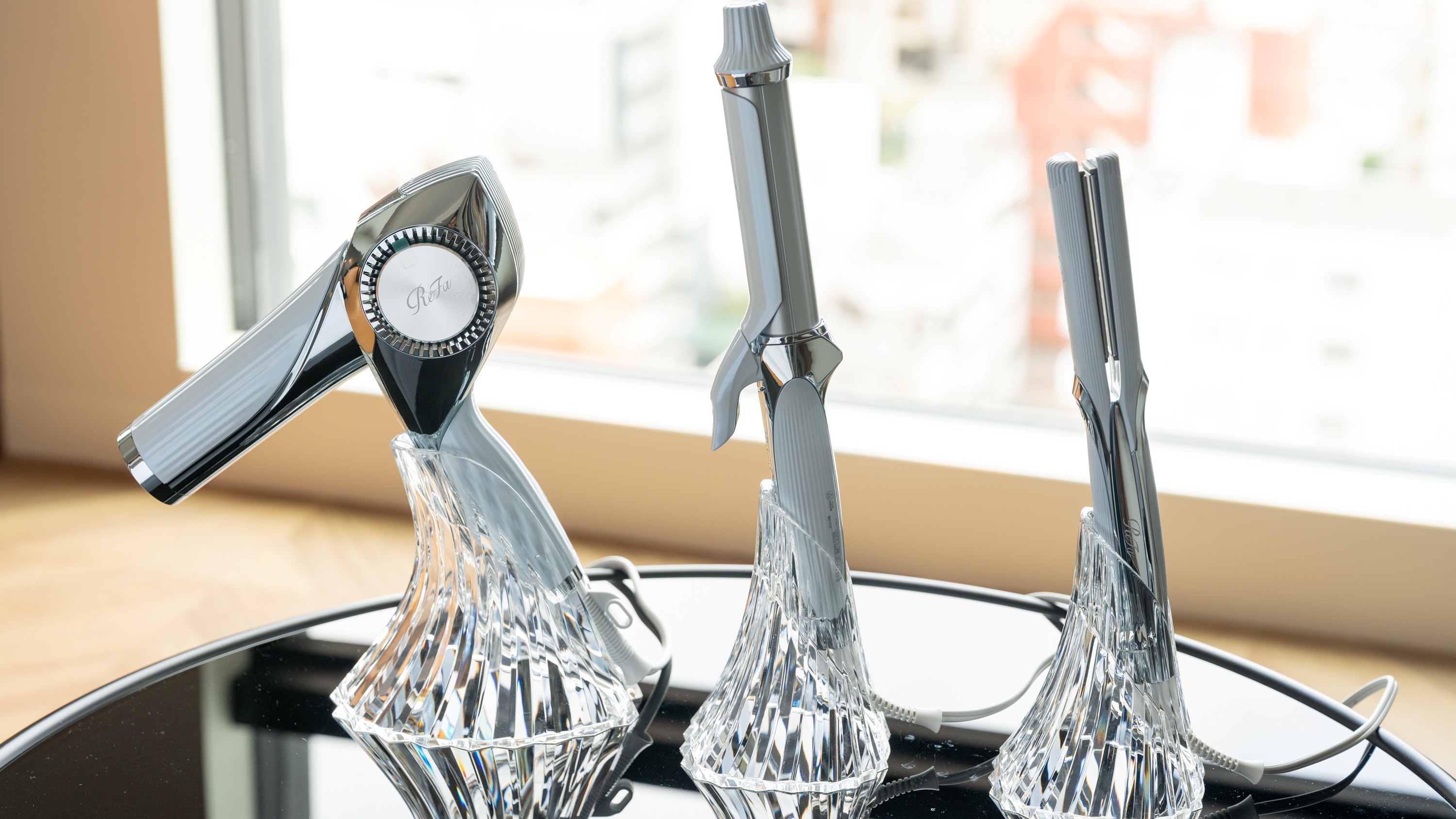 客室備品　ジュニアスイート、エグゼクティブ　リファドライヤー、ストレートアイロン、カールアイロン