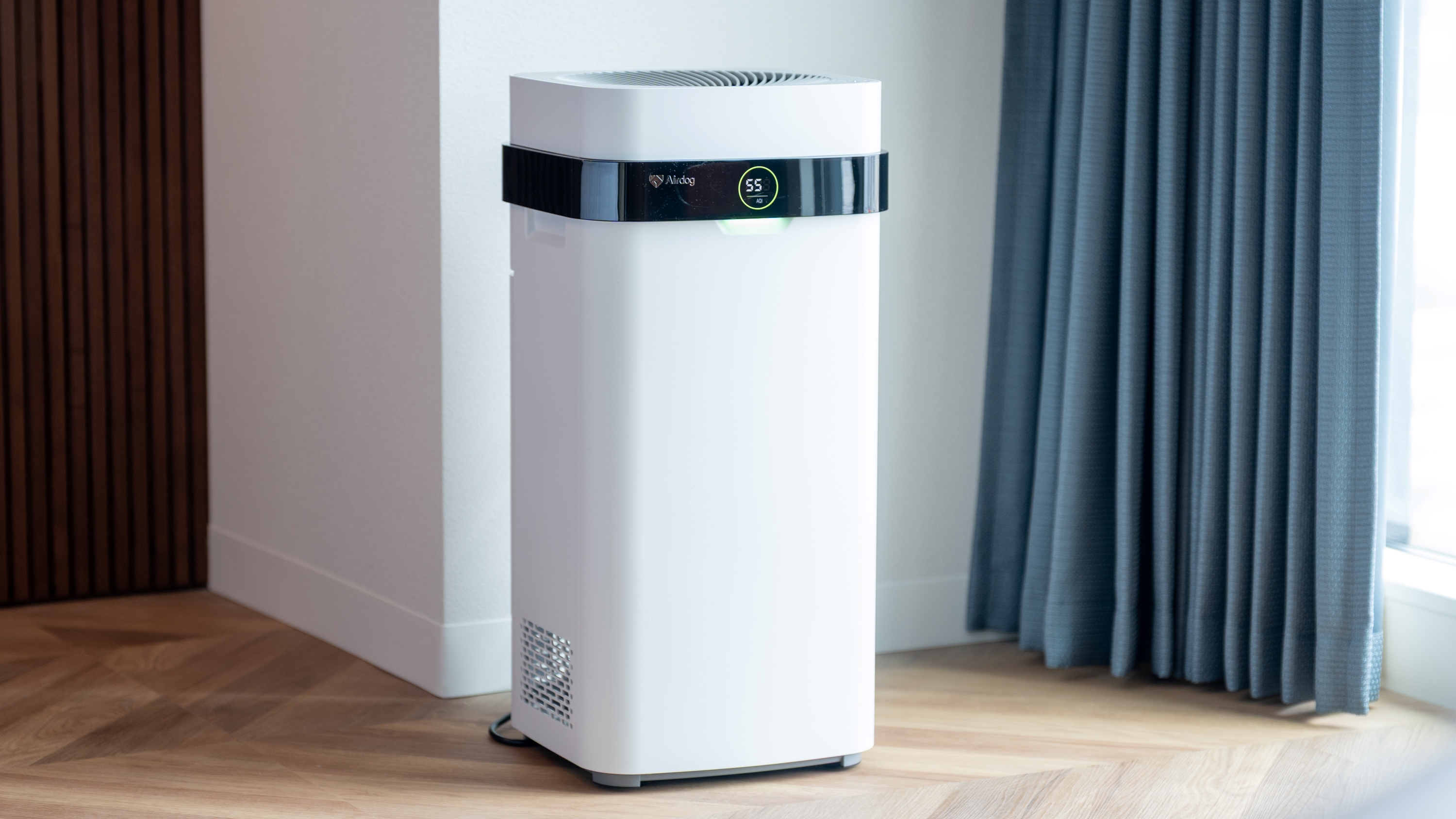 客室備品　ジュニアスイート、エグゼクティブツイン、エグゼクティブダブル　空気清浄機