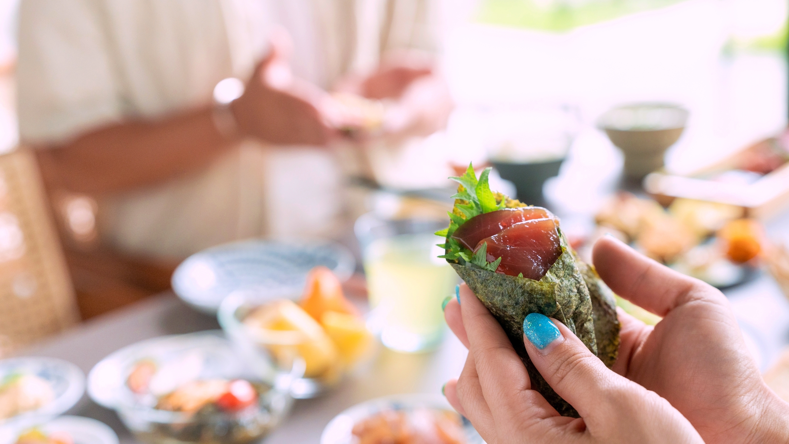 朝食ビュッフェ（一例）　海鮮の手巻き寿司をお楽しみください