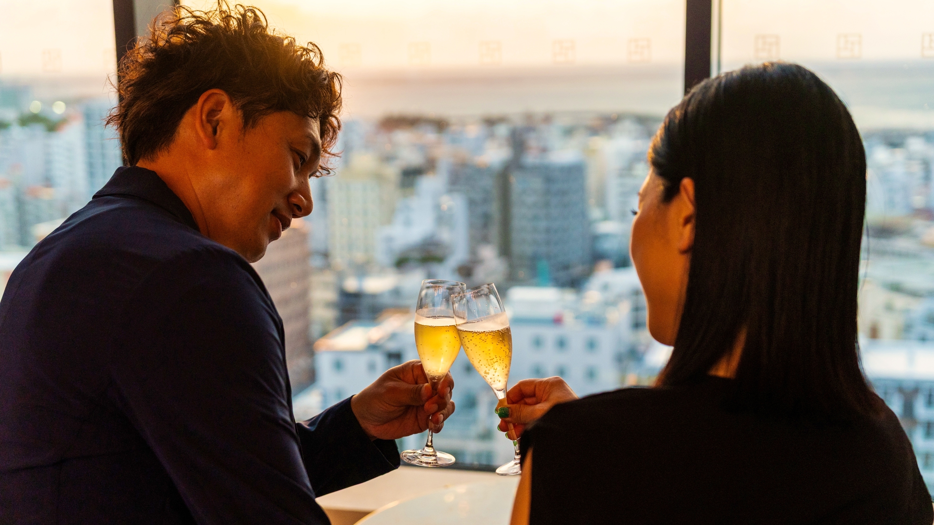 17階　フロント・ロビー、カフェ＆バー