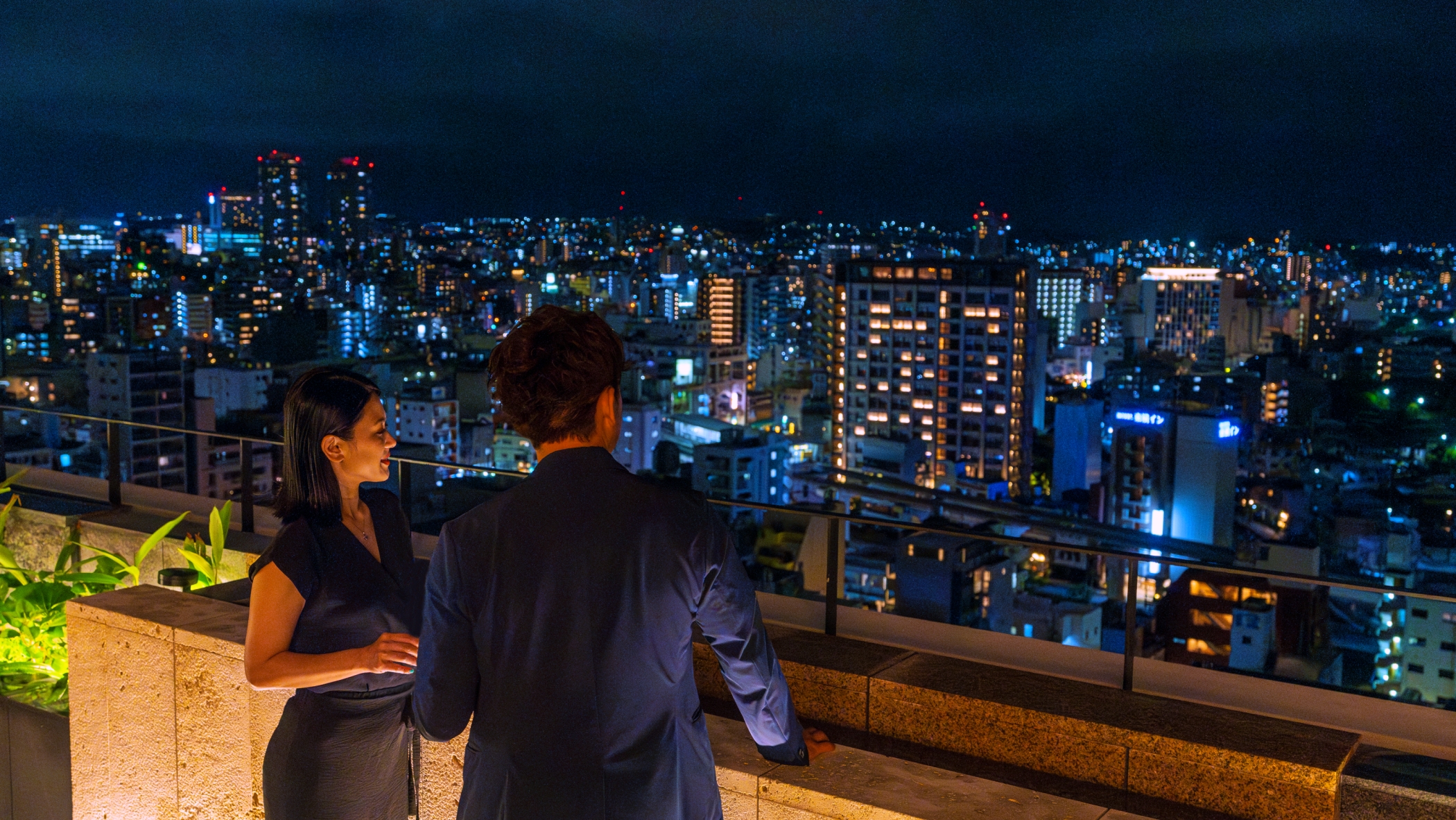 17階 ルーフトップテラス（夜景）