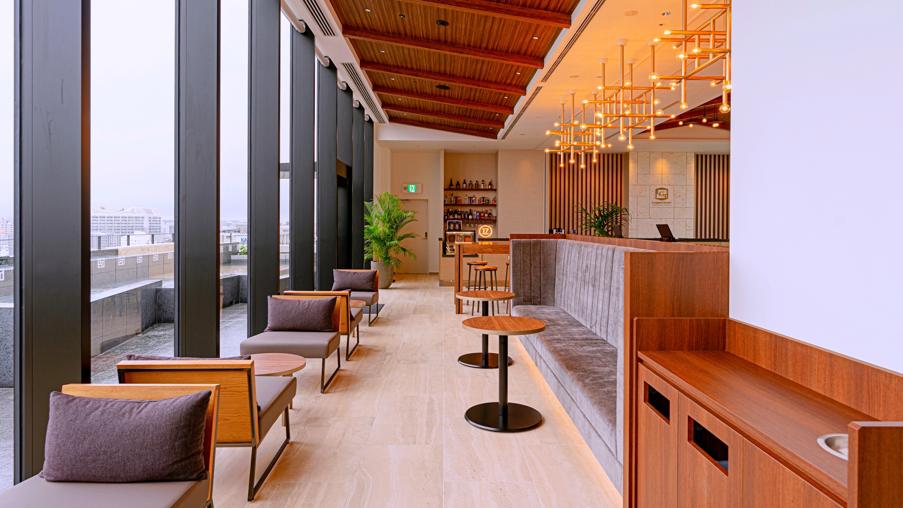 17階　フロント・ロビー