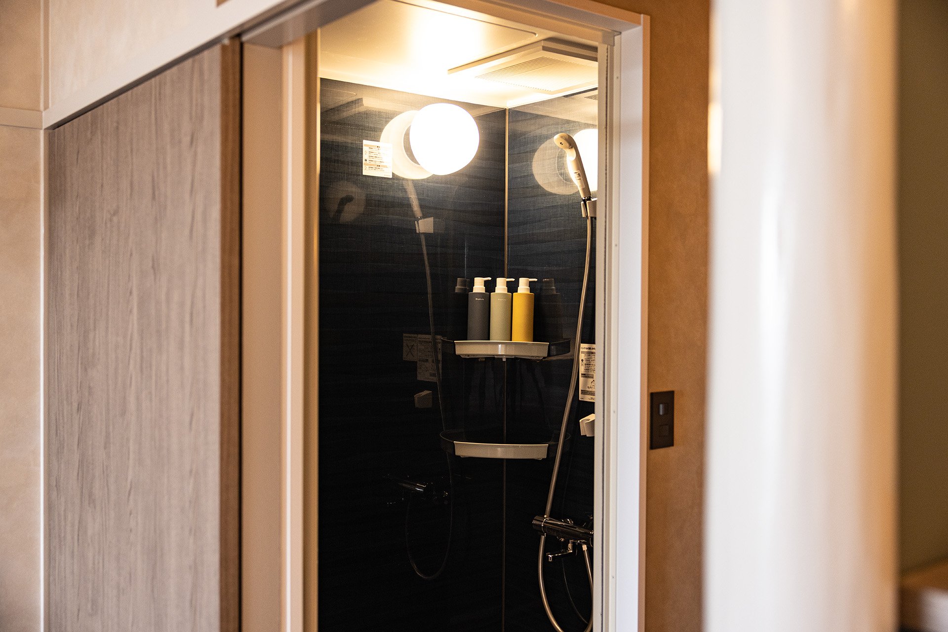 スタンダードツインルーム　シャワールーム