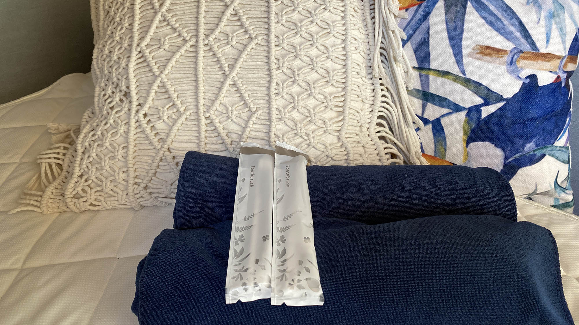 ・【アメニティ】手軽に宿泊！アメニティ完備の２段ベッド