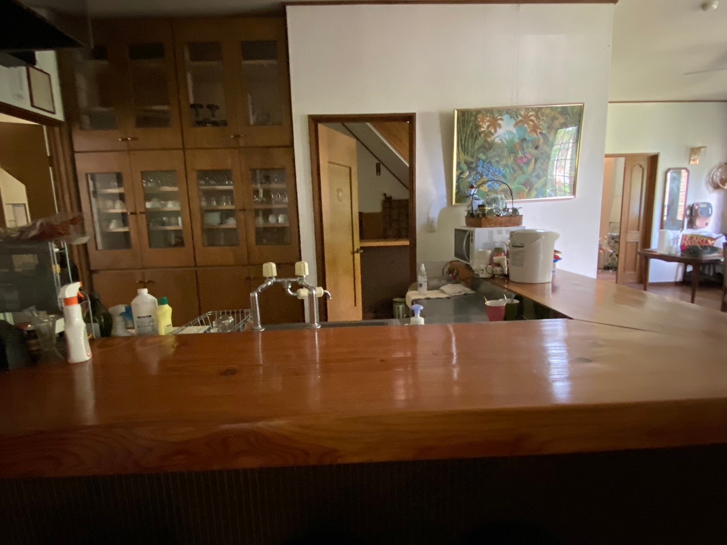 カウンターでドリンクサービス有