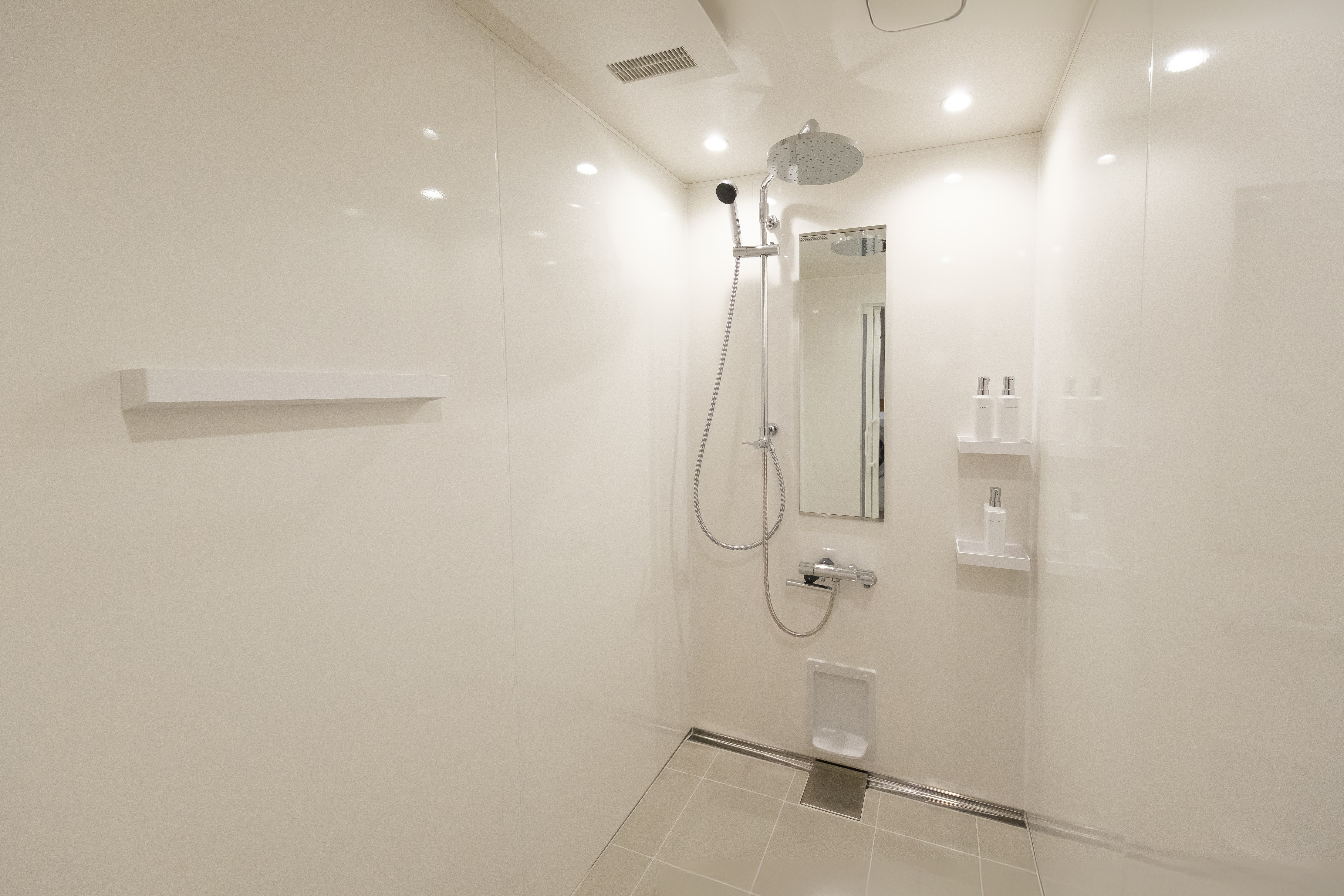 202鳥の間(浴室)