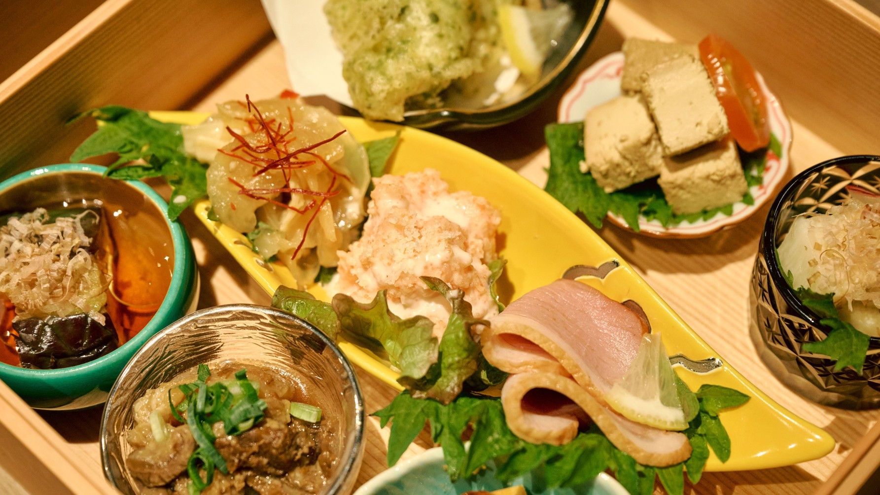 【スタンダード】「松コース」宮崎牛ザブトンや妻地鶏の炭火焼など宮崎の食材を使用した懐石おせちに舌鼓